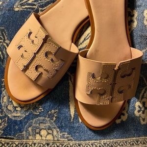 Tory Burch Ines Slide in Seashell Pink